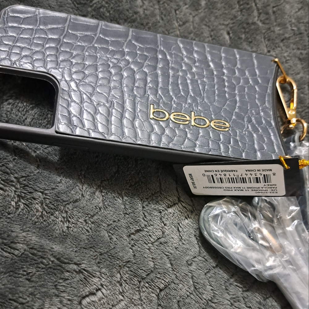 NWT โข bebe โข iPhone 11 Max Pro Grey Gray Faux Leather Crossbody Phone Case Trend